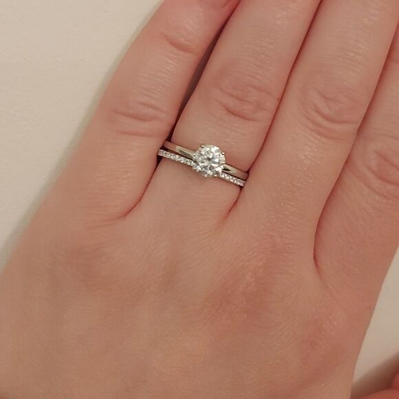 Platinum Plated 925 Sterling Silver Band Ring - Picture 6 of 9